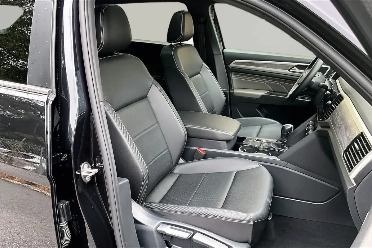 2023 Volkswagen Atlas Cross Sport 3.6L V6 SE w/Technology thumbnail 9