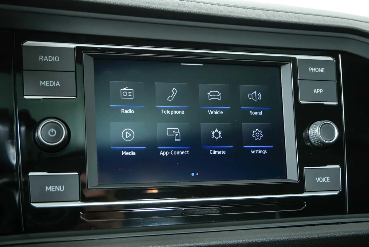 2023 VOLKSWAGEN JETTA SE thumbnail 13