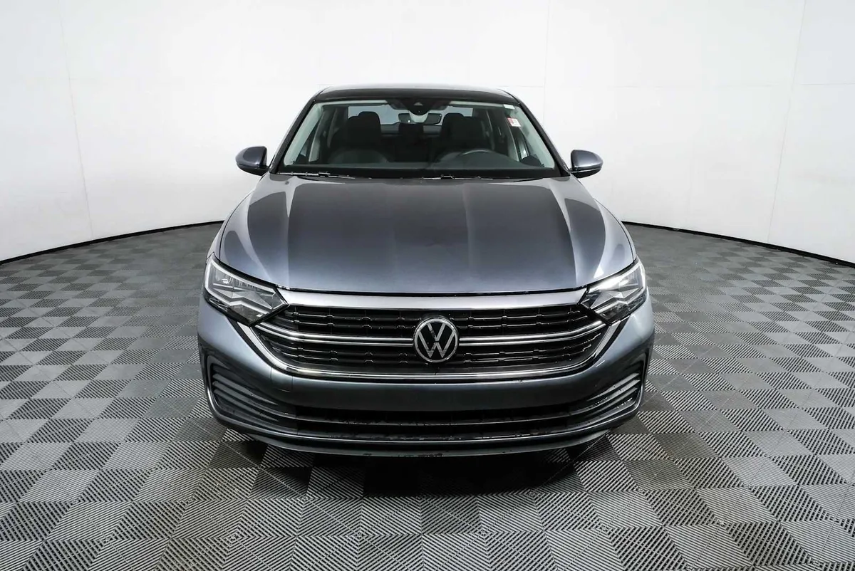 2023 VOLKSWAGEN JETTA SE thumbnail 24