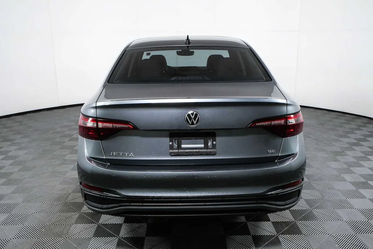 2023 VOLKSWAGEN JETTA SE thumbnail 25