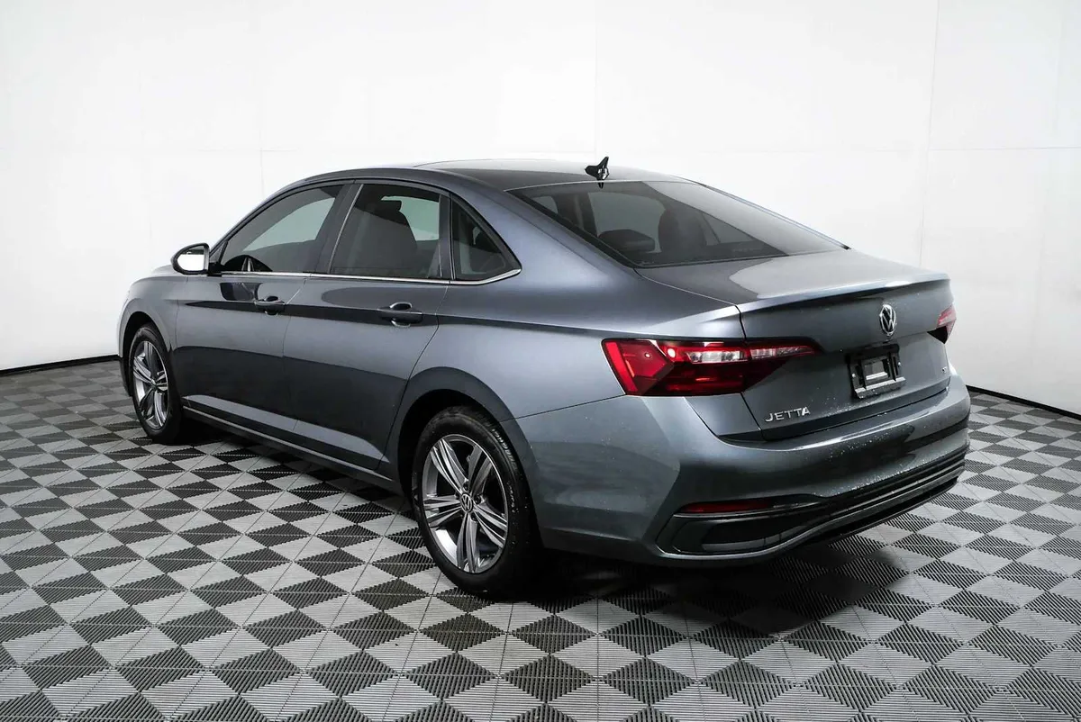 2023 VOLKSWAGEN JETTA SE thumbnail 26