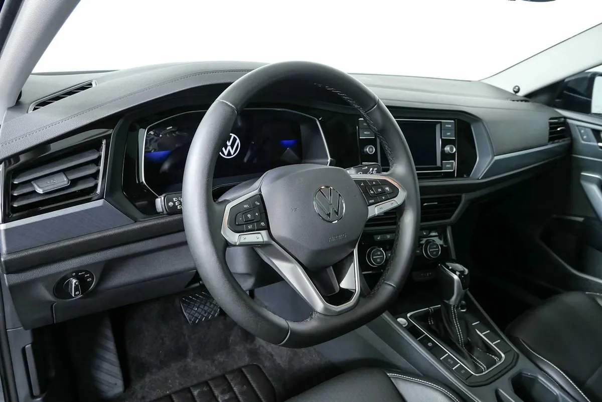 2023 VOLKSWAGEN JETTA SE thumbnail 4