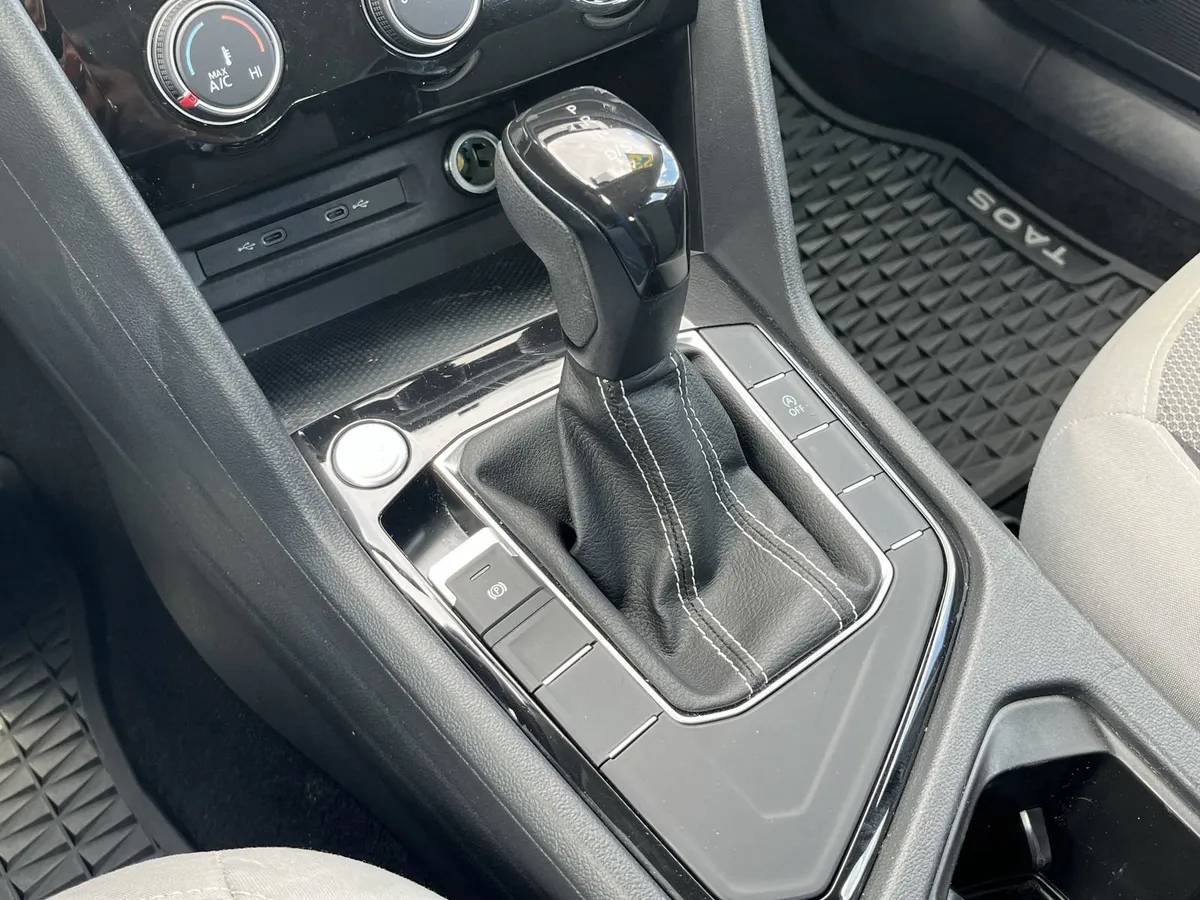 2023 Volkswagen Taos 1.5T S thumbnail 19