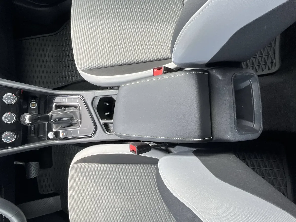 2023 Volkswagen Taos 1.5T S thumbnail 20