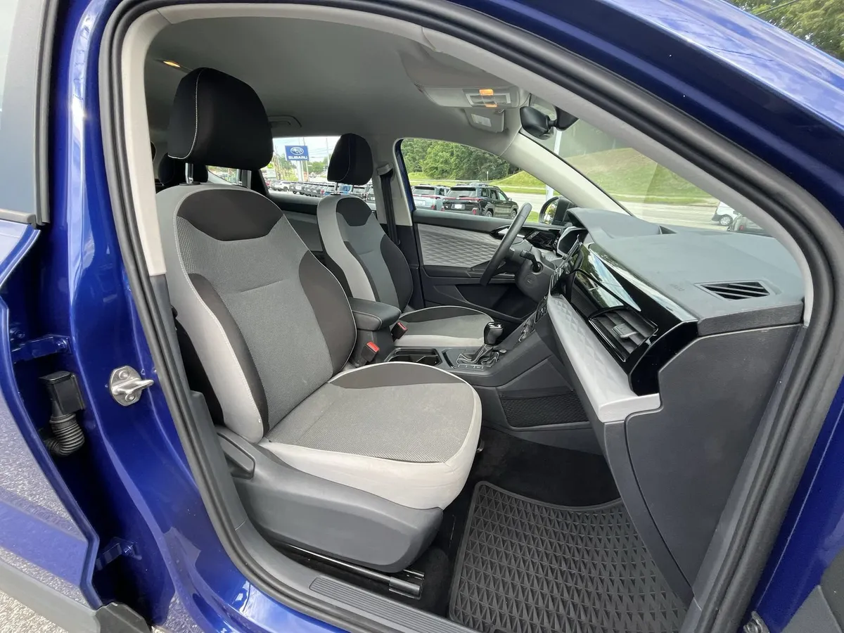 2023 Volkswagen Taos 1.5T S thumbnail 23
