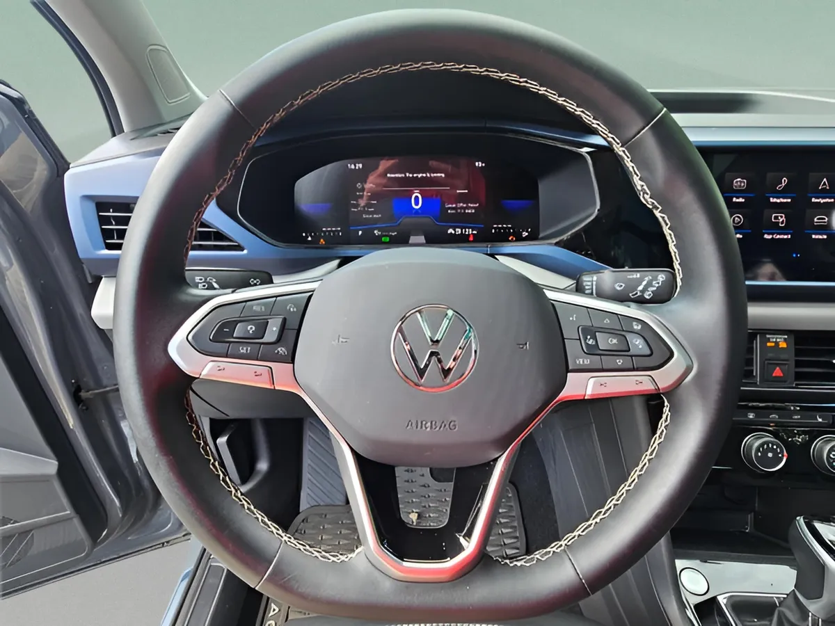 2023 Volkswagen Taos SE thumbnail 13