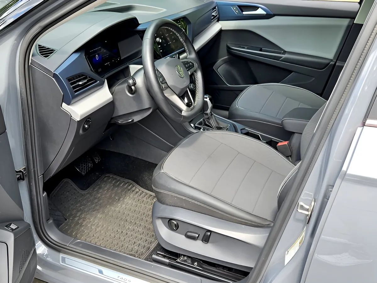 2023 Volkswagen Taos SE thumbnail 20