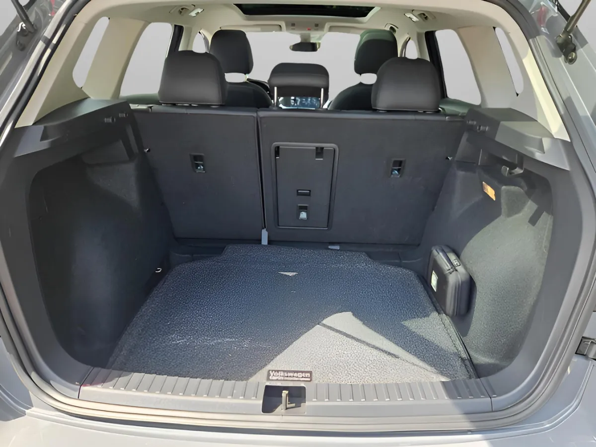 2023 Volkswagen Taos SE thumbnail 30
