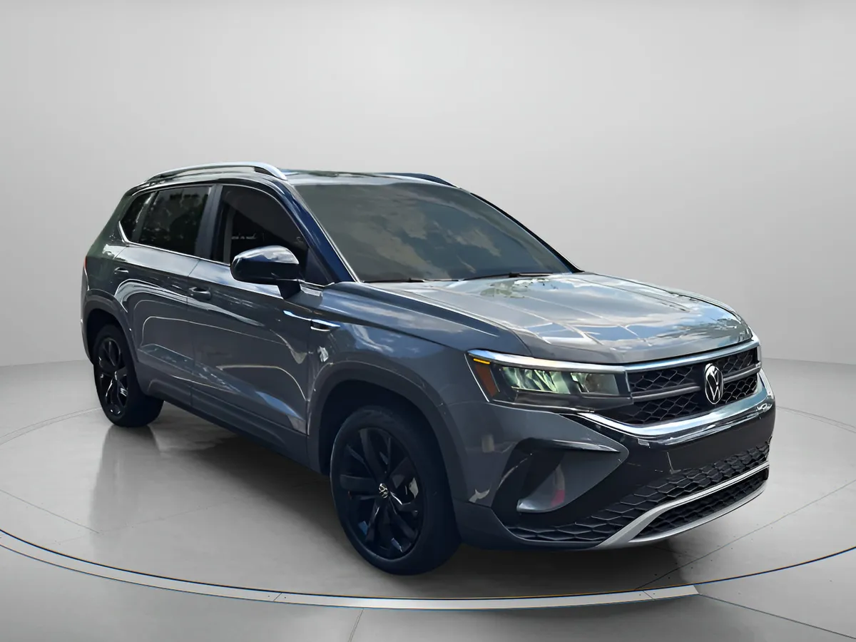 2023 Volkswagen Taos SE thumbnail 7