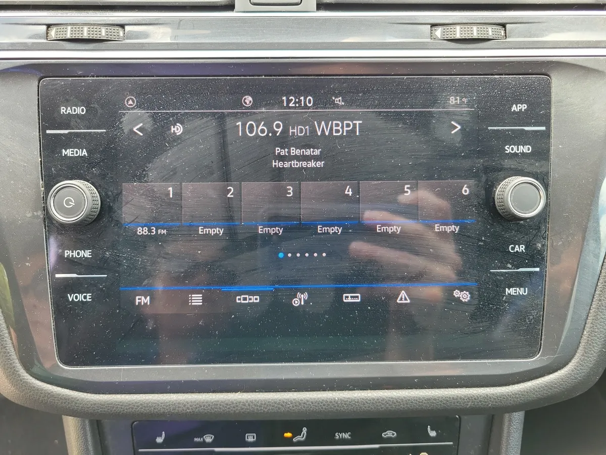 2023 Volkswagen Tiguan 2.0T SE thumbnail 15