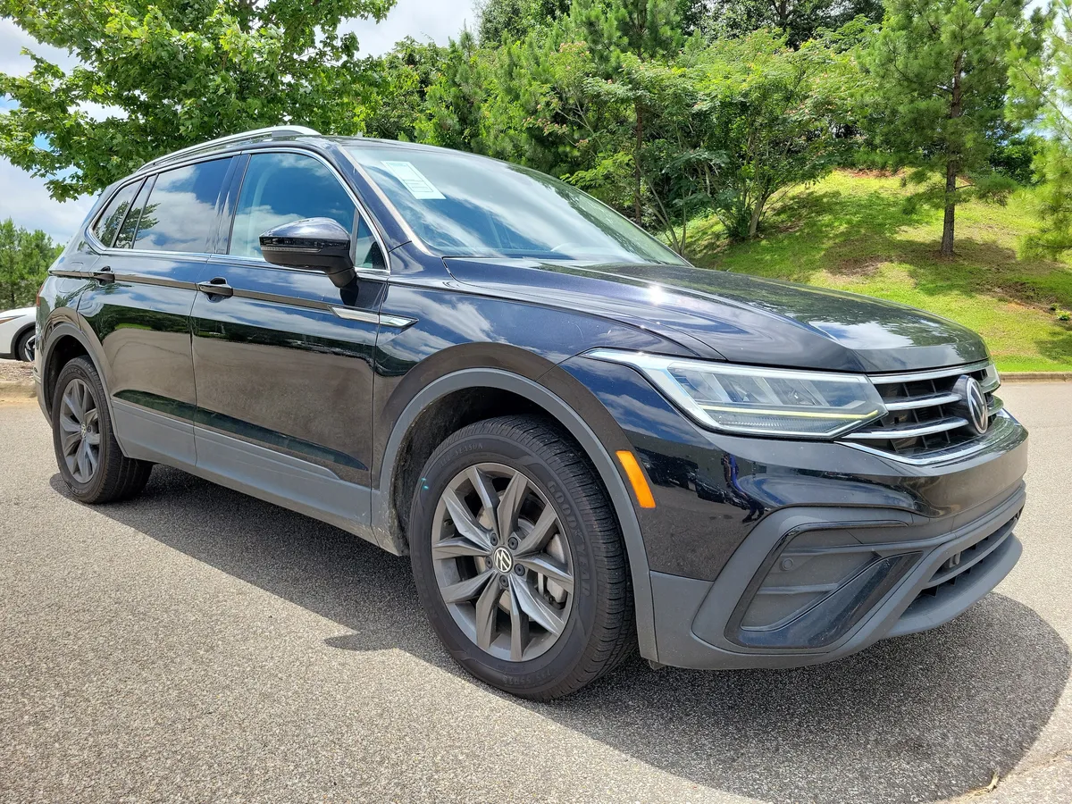2023 Volkswagen Tiguan 2.0T SE thumbnail 7