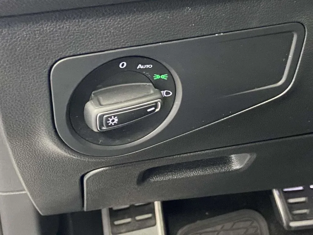 2023 Volkswagen Tiguan 2.0T SE R-Line Black thumbnail 20