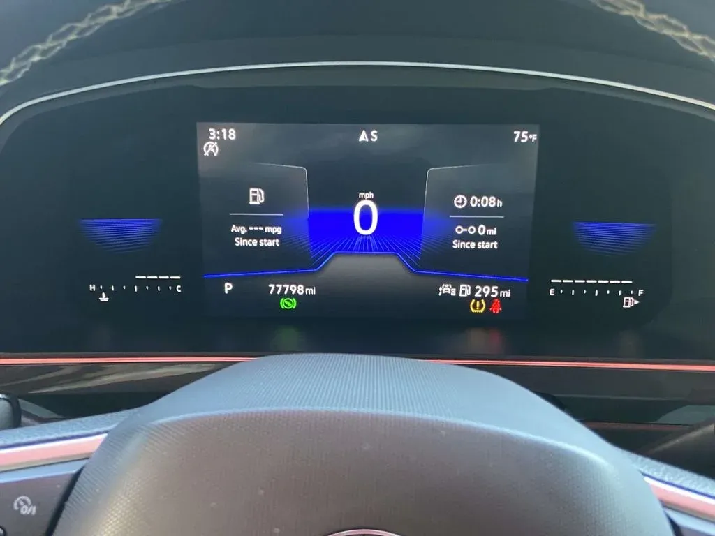 2023 Volkswagen Tiguan 2.0T SE R-Line Black thumbnail 28