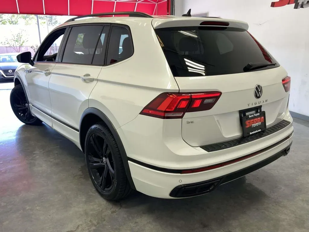 2023 Volkswagen Tiguan 2.0T SE R-Line Black thumbnail 5