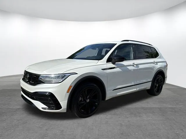 2023 Volkswagen Tiguan 2.0T SE R-Line Black thumbnail 3