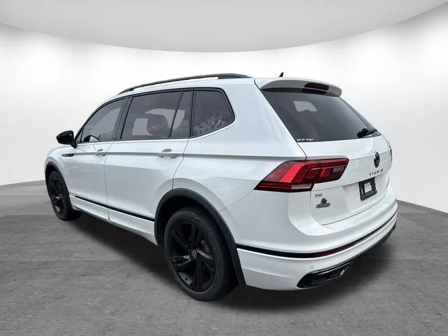 2023 Volkswagen Tiguan 2.0T SE R-Line Black thumbnail 7