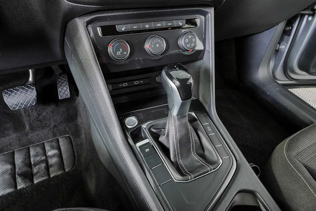 2023 VOLKSWAGEN TIGUAN S thumbnail 16