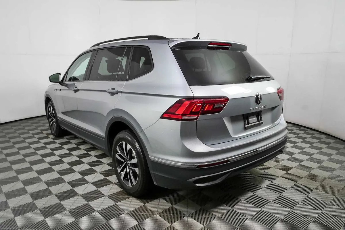 2023 VOLKSWAGEN TIGUAN S thumbnail 25