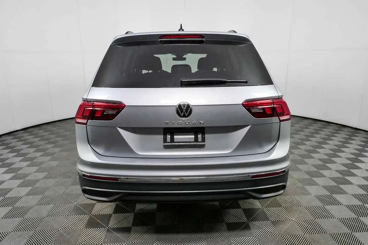 2023 VOLKSWAGEN TIGUAN S thumbnail 26