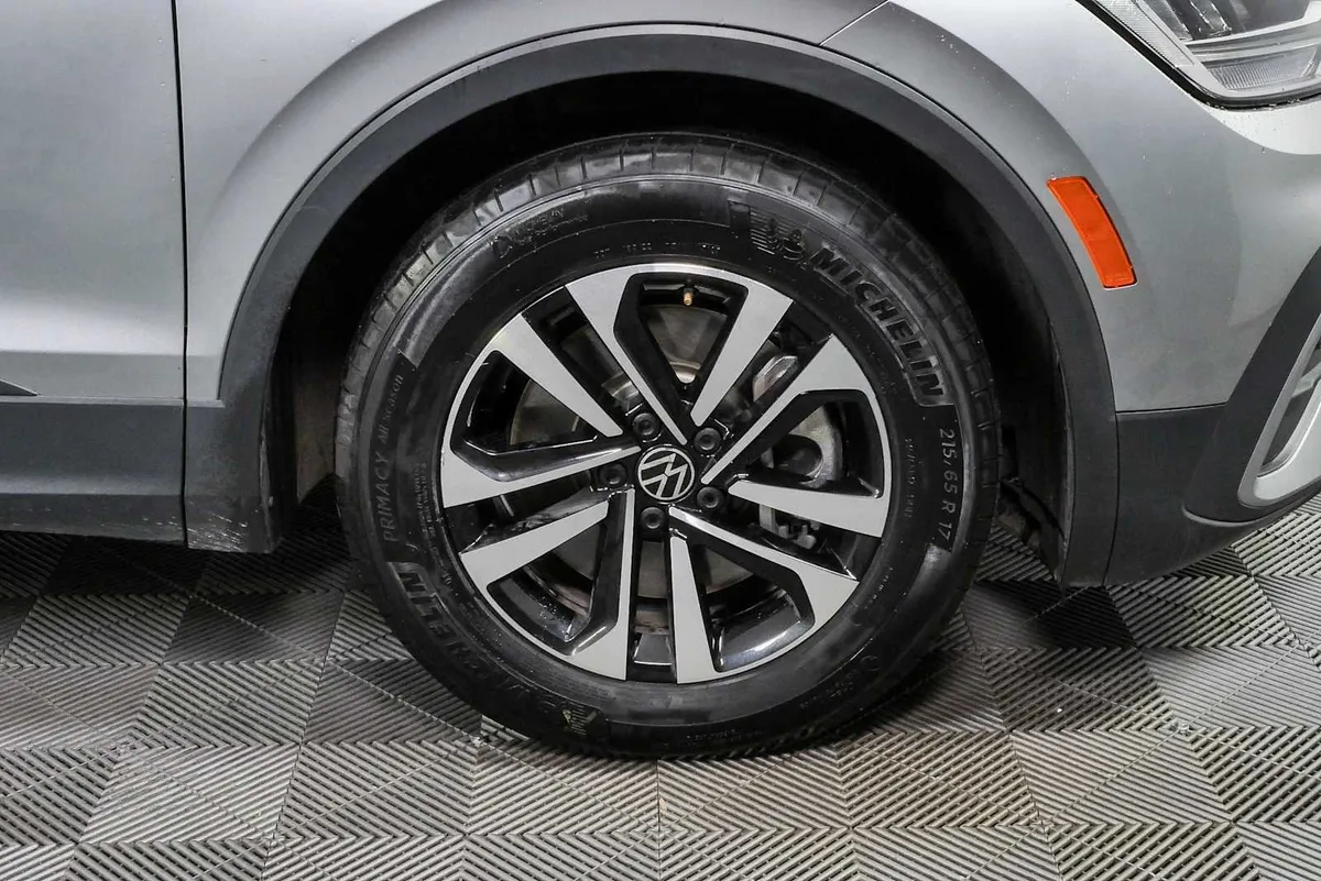 2023 VOLKSWAGEN TIGUAN S thumbnail 35