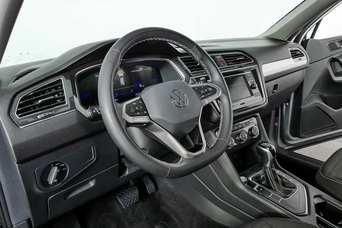 2023 VOLKSWAGEN TIGUAN S thumbnail 5