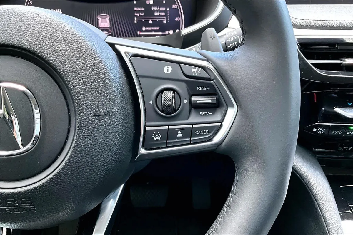 2024 Acura MDX thumbnail 23