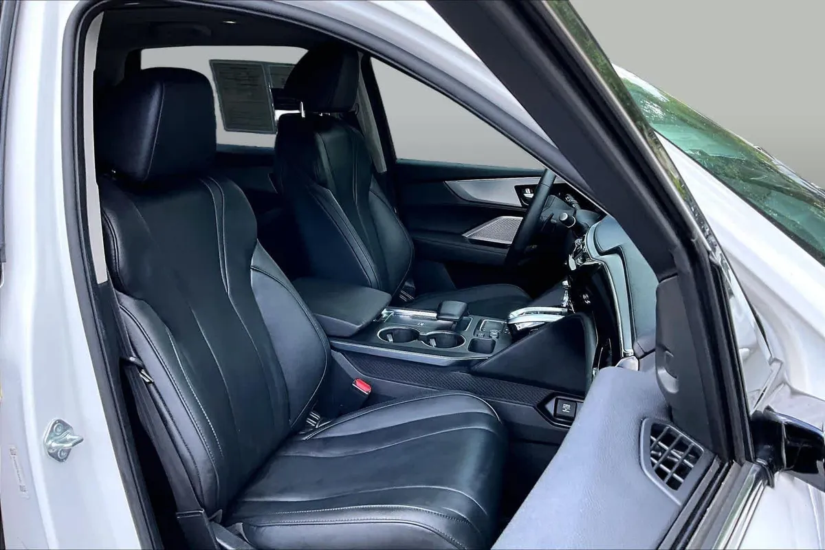 2024 Acura MDX thumbnail 9