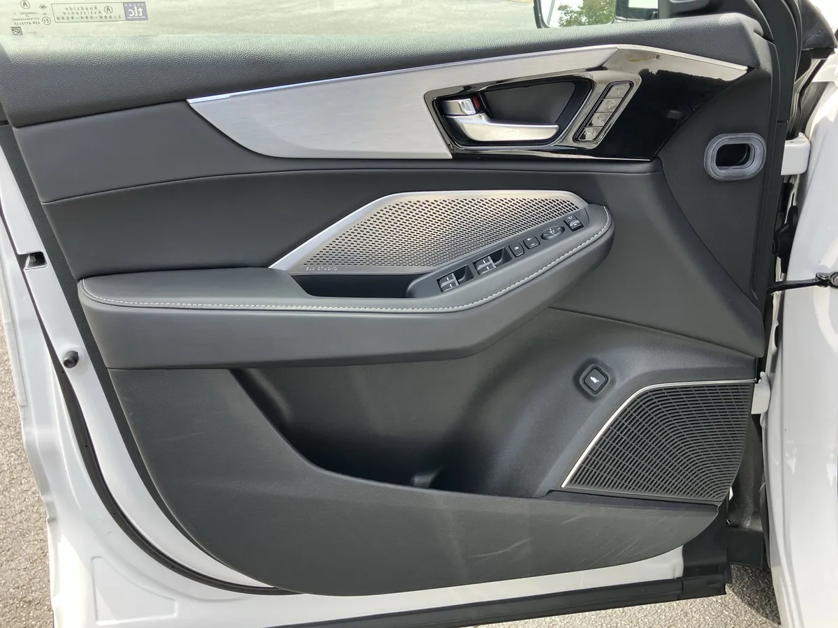 2024 Acura MDX SH-AWD w/Technology Package thumbnail 14