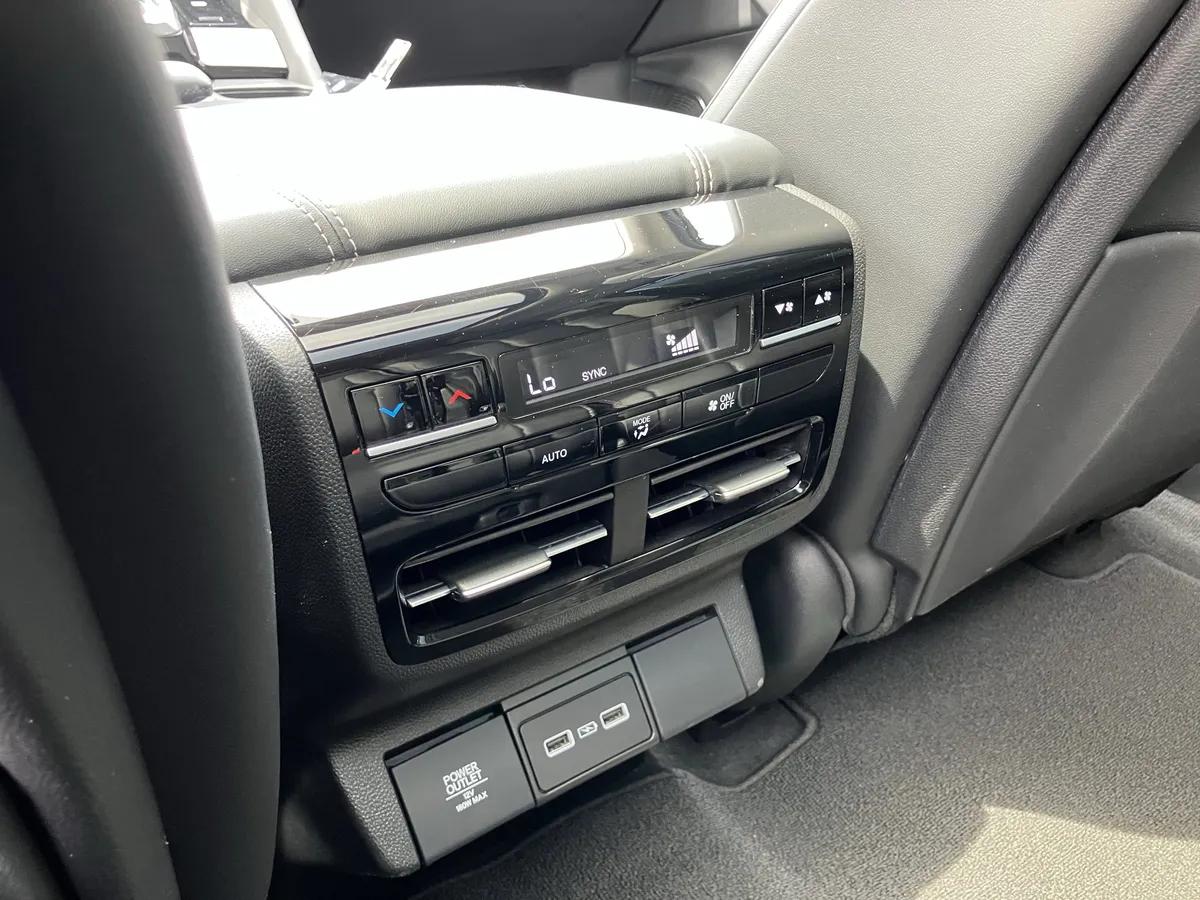 2024 Acura MDX SH-AWD w/Technology Package thumbnail 35