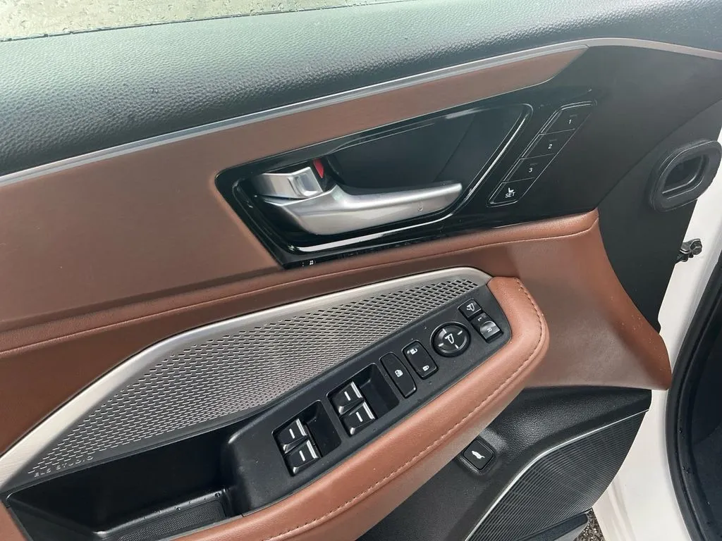 2024 Acura MDX Technology thumbnail 16