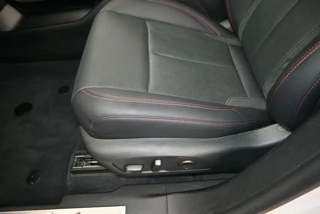 2024 Acura ZDX Base thumbnail 11