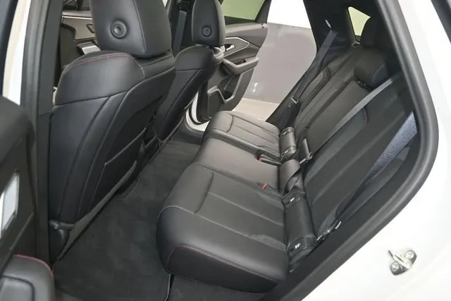2024 Acura ZDX Base thumbnail 13