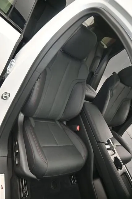 2024 Acura ZDX Base thumbnail 16