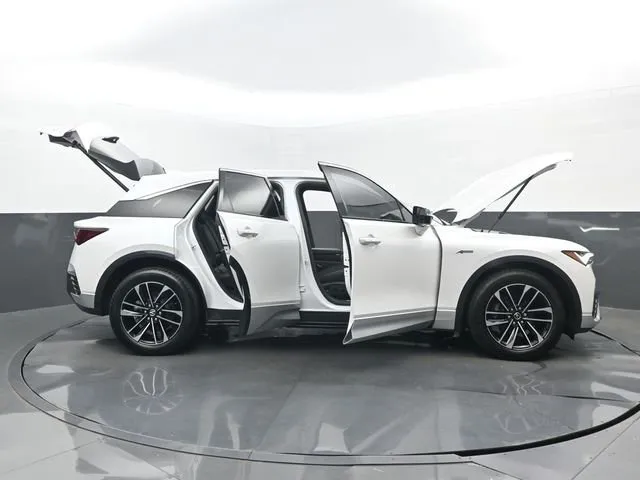 2024 Acura ZDX Base thumbnail 32