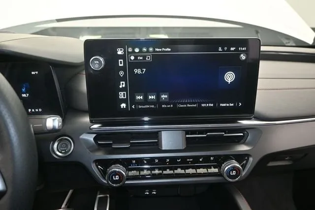 2024 Acura ZDX Base thumbnail 8