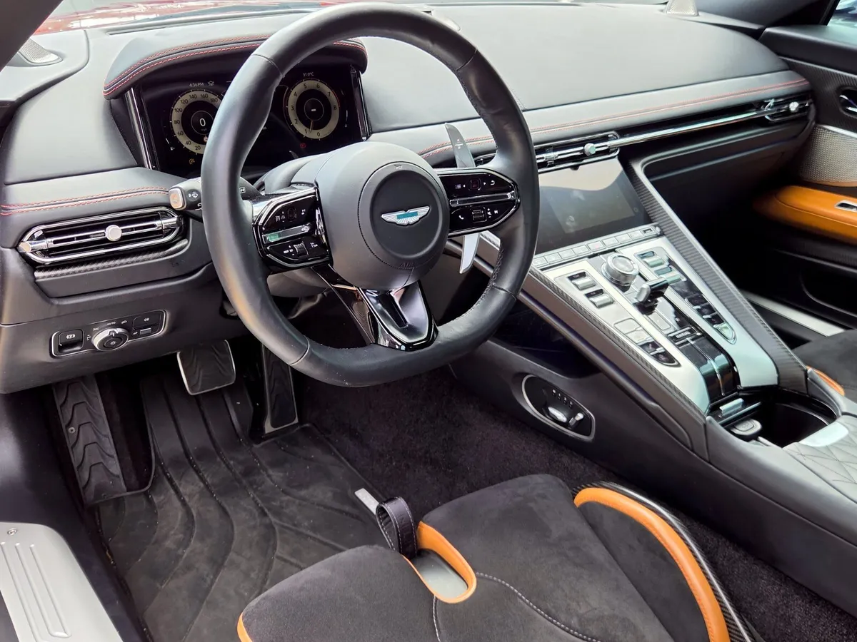 2024 Aston Martin DB12 thumbnail 4