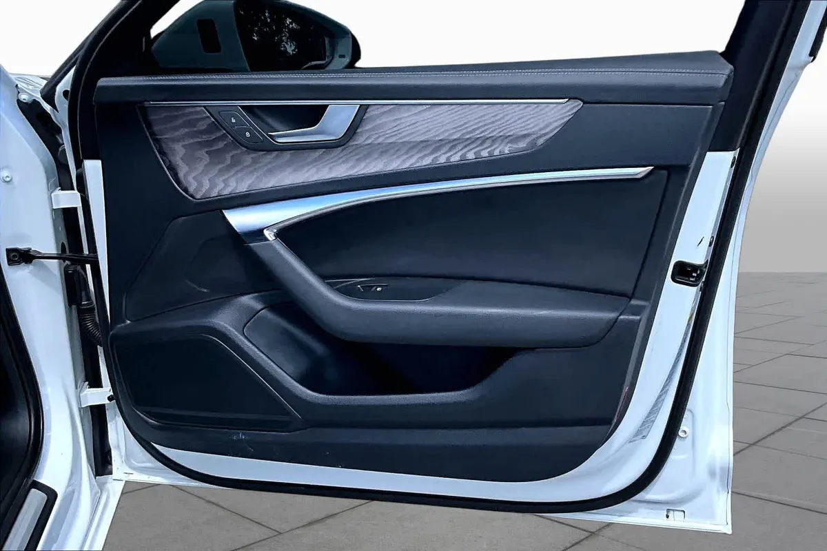 2024 Audi A6 Sedan Premium thumbnail 27