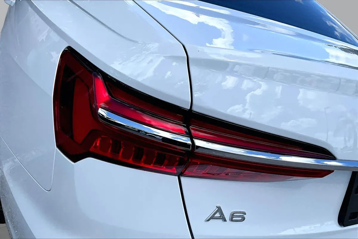 2024 Audi A6 Sedan Premium thumbnail 29