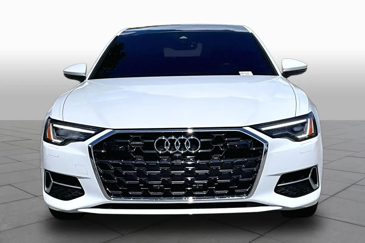 2024 Audi A6 Sedan Premium thumbnail 4