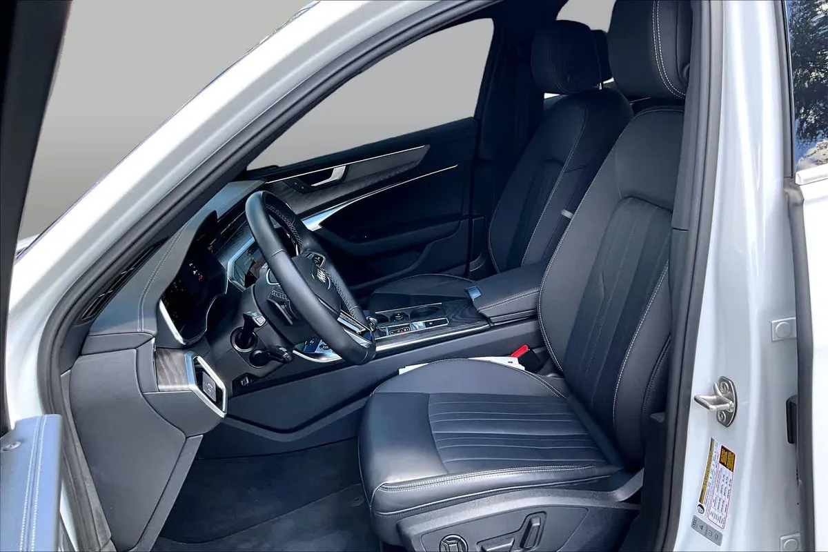 2024 Audi A6 Sedan Premium thumbnail 8