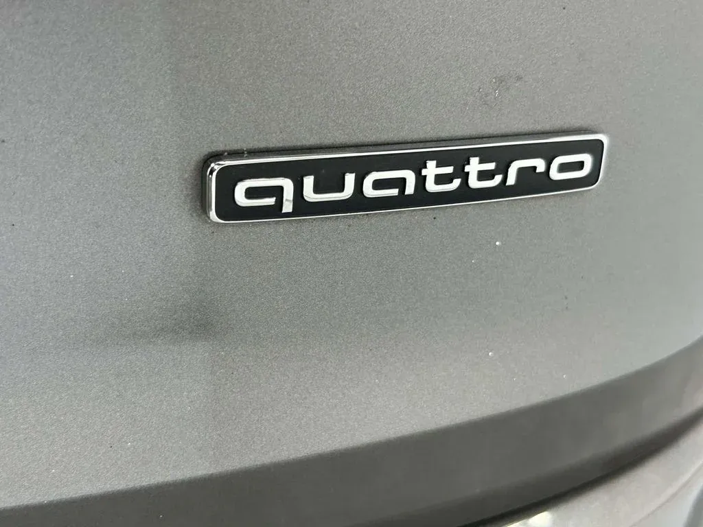 2024 Audi Q7 55 Premium Plus thumbnail 11