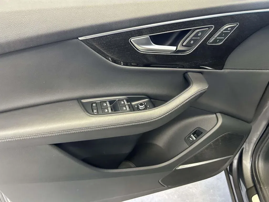 2024 Audi Q7 55 Premium Plus thumbnail 17