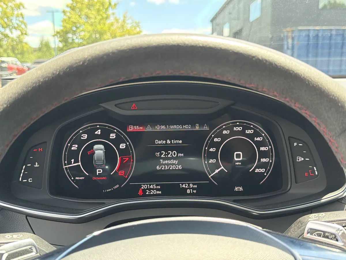 2024 Audi RS 6 Avant performance thumbnail 11