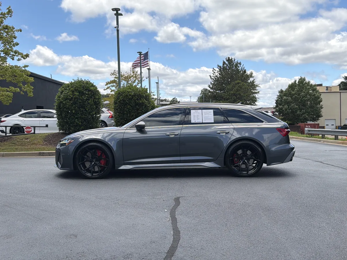 2024 Audi RS 6 Avant performance thumbnail 14
