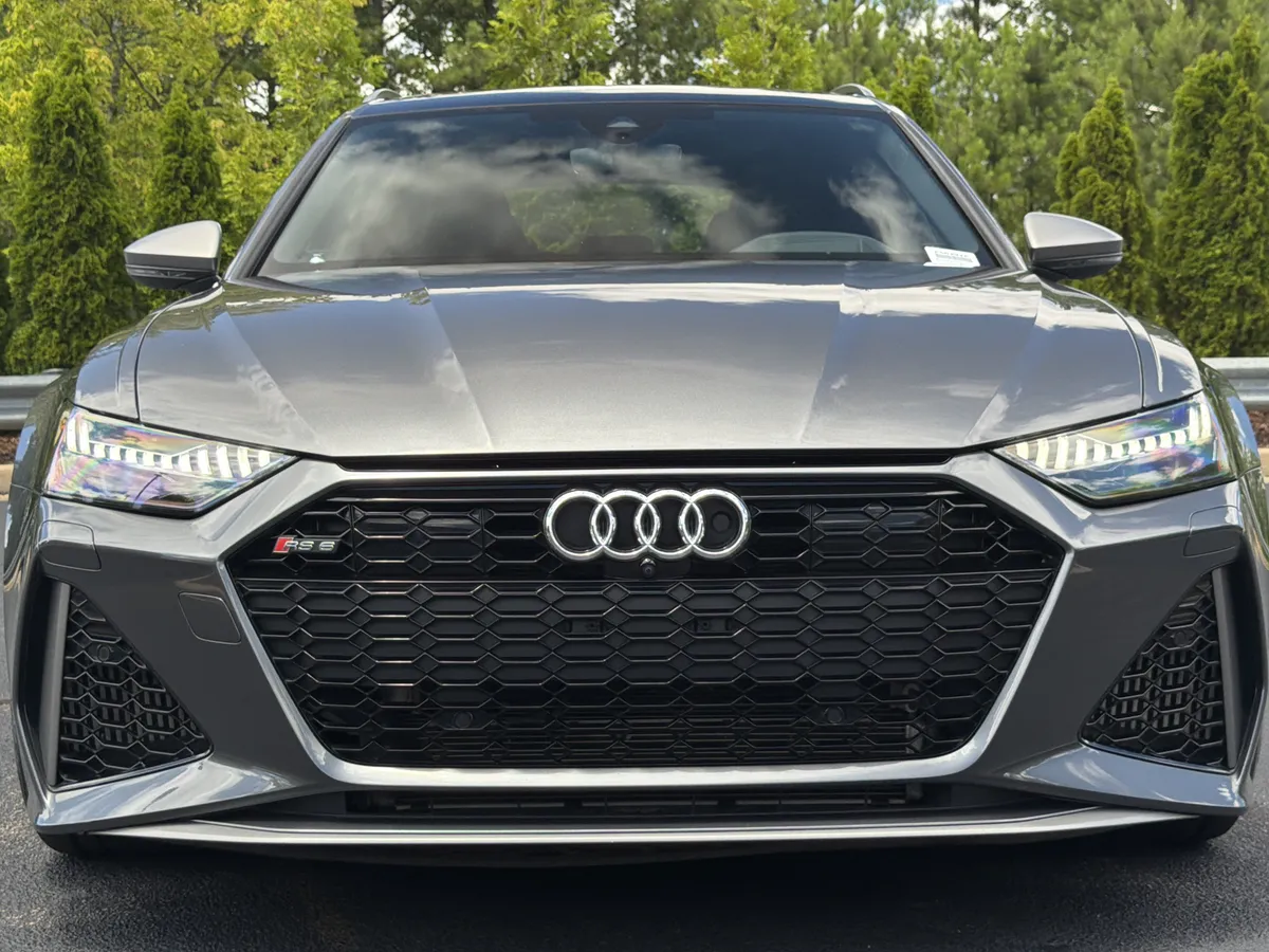 2024 Audi RS 6 Avant performance thumbnail 19