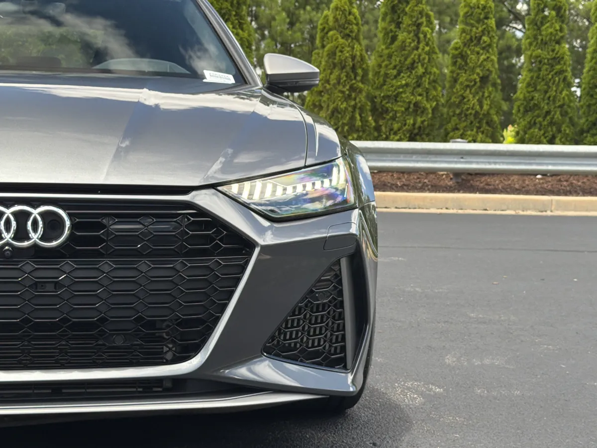 2024 Audi RS 6 Avant performance thumbnail 20