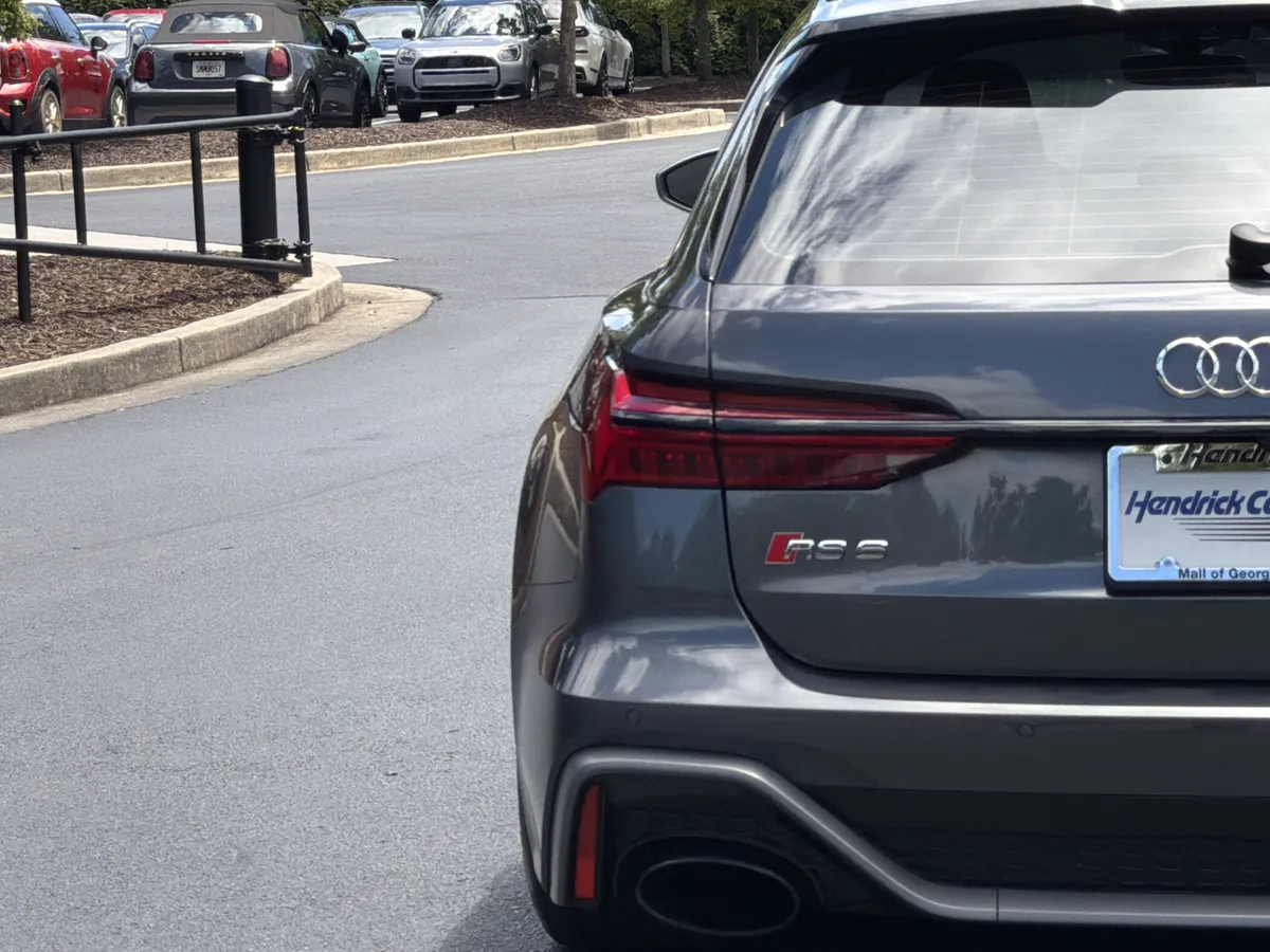 2024 Audi RS 6 Avant performance thumbnail 21