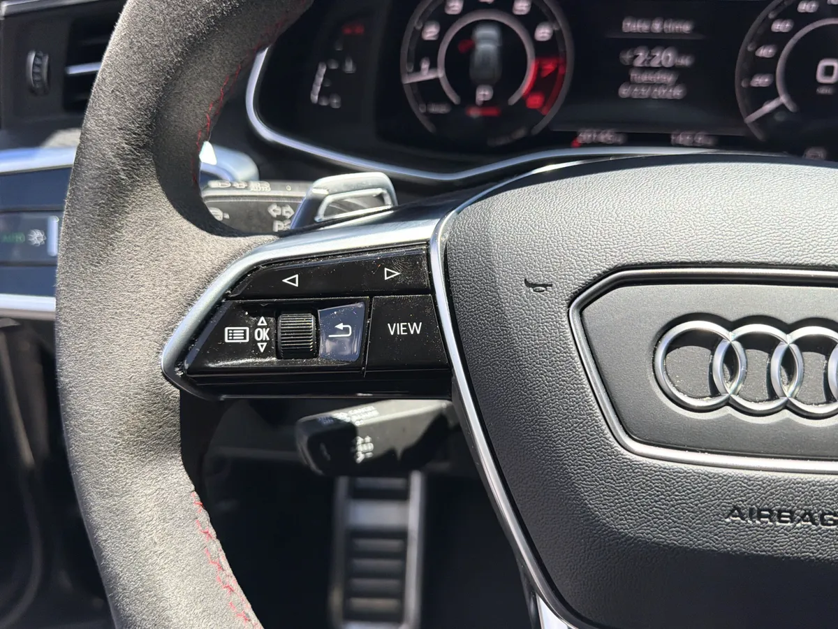 2024 Audi RS 6 Avant performance thumbnail 32