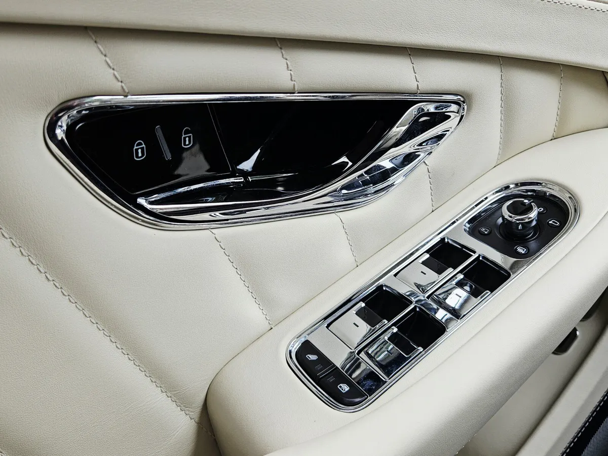 2024 Bentley Continental thumbnail 52