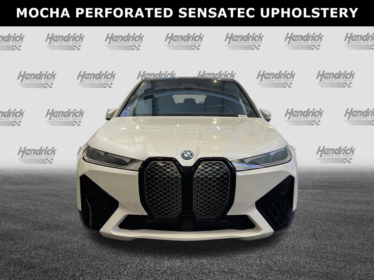 2024 BMW iX xDrive50 thumbnail 2